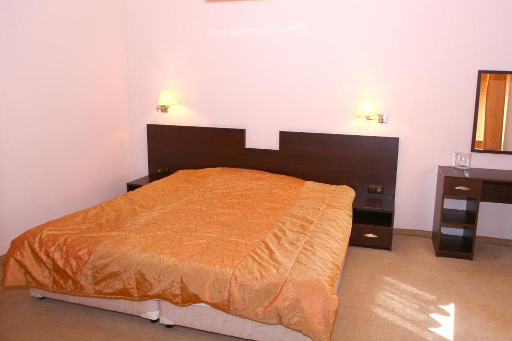 Hotel Finix Sandanski Oda fotoğraf