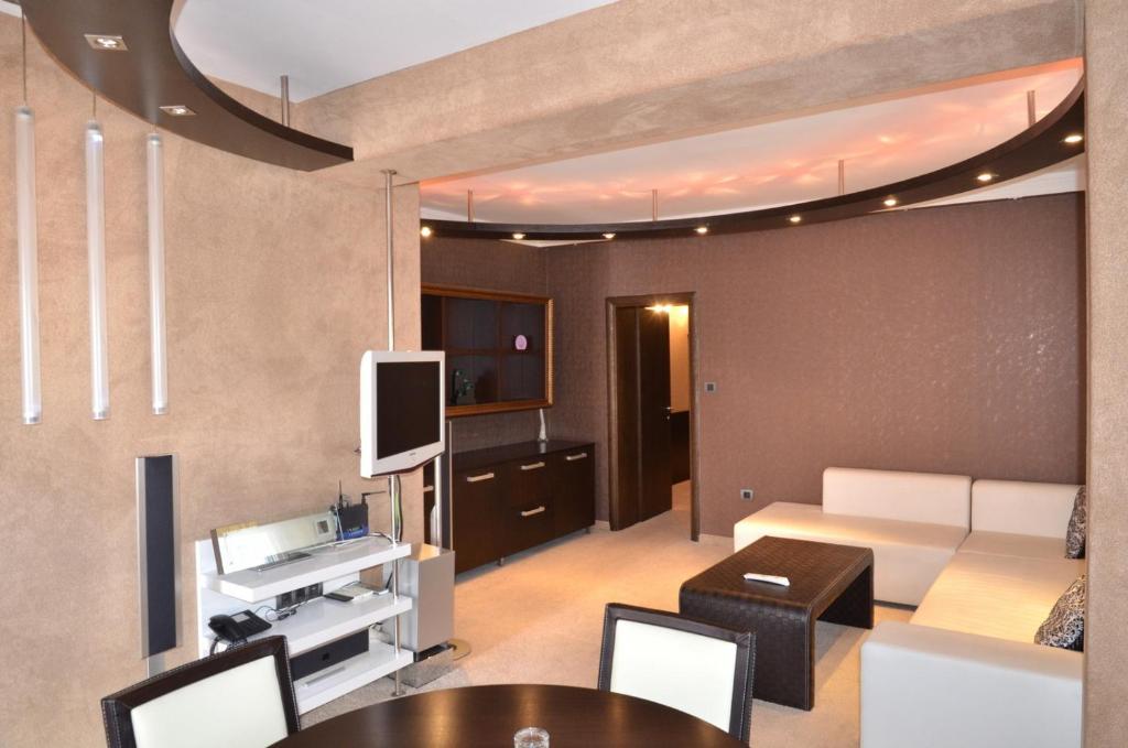 Hotel Finix Sandanski Oda fotoğraf